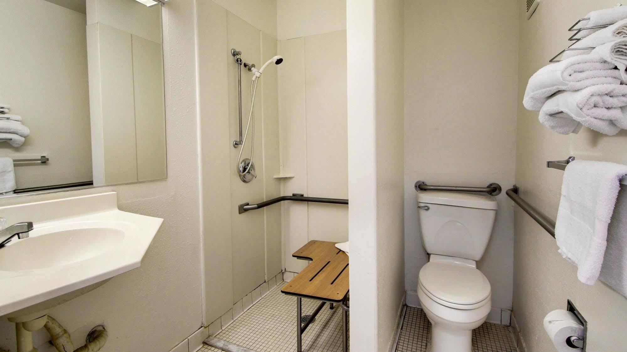 Motel 6 Des Moines South - Airport Εξωτερικό φωτογραφία