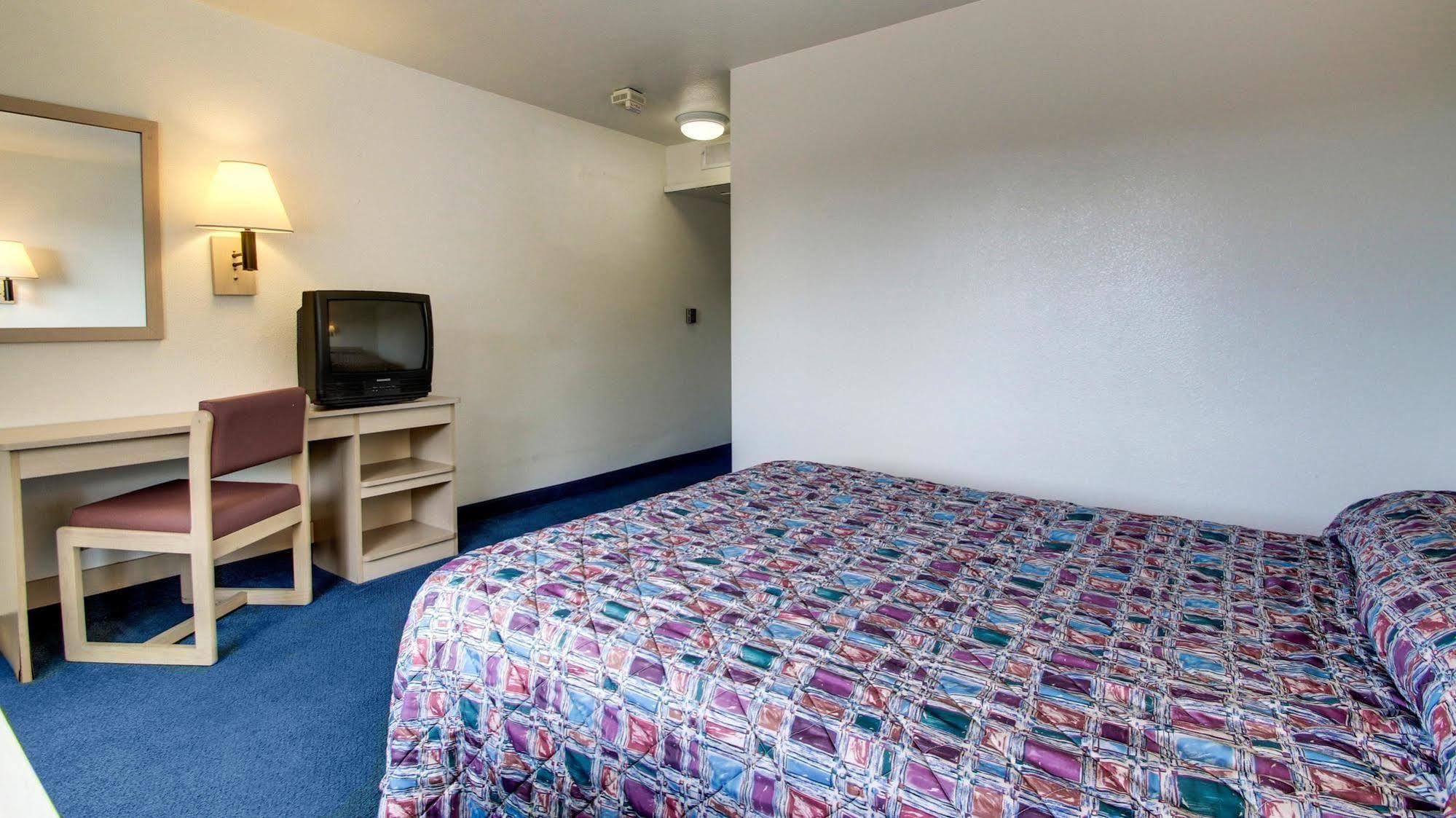 Motel 6 Des Moines South - Airport Εξωτερικό φωτογραφία