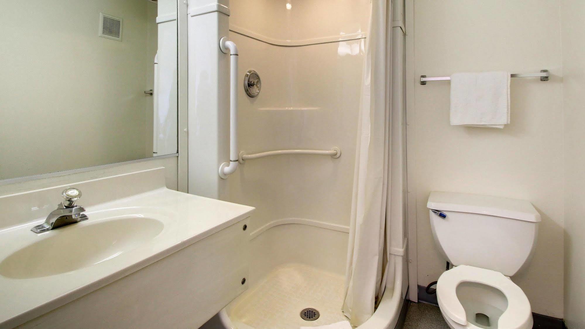 Motel 6 Des Moines South - Airport Εξωτερικό φωτογραφία