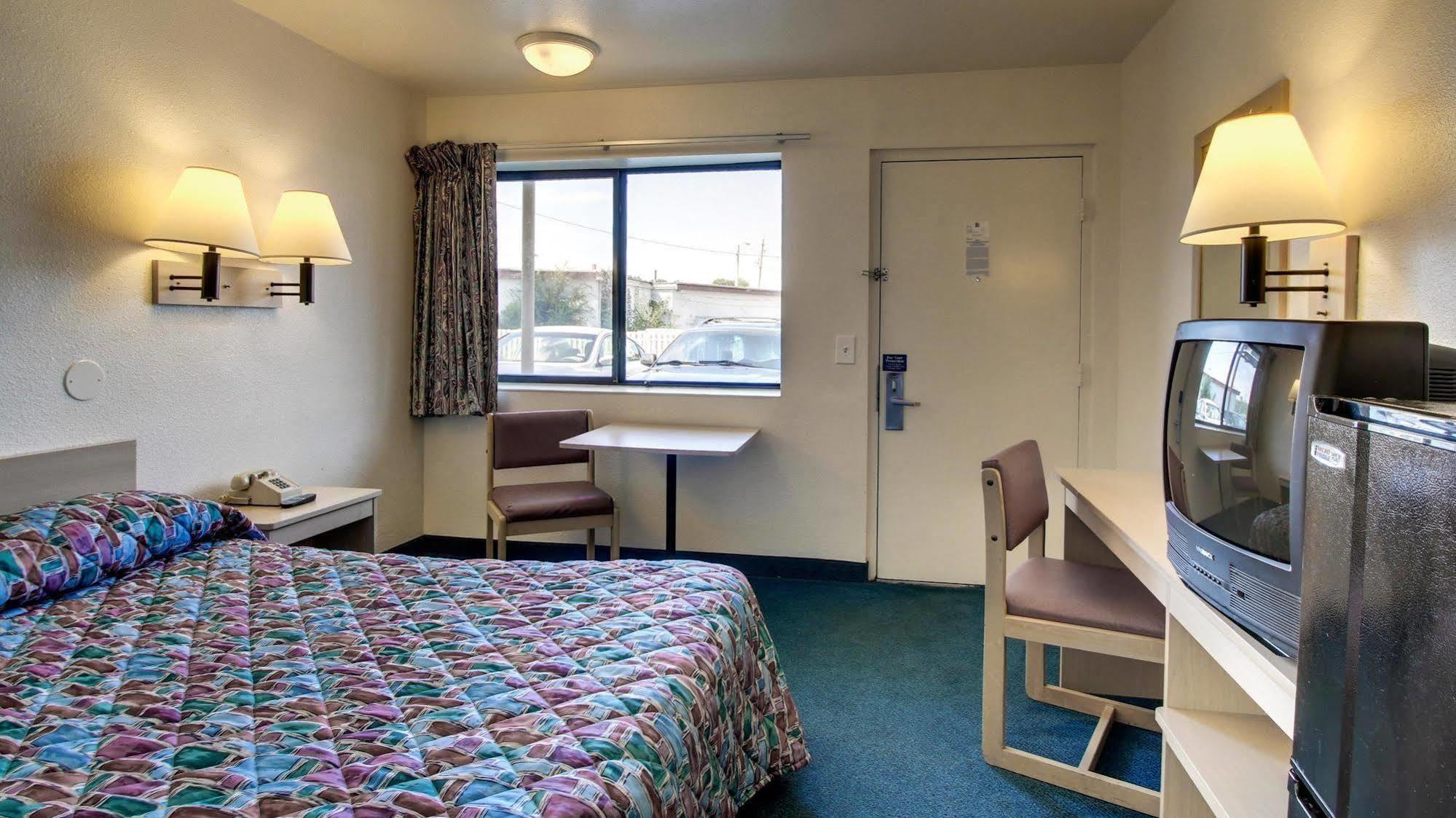 Motel 6 Des Moines South - Airport Εξωτερικό φωτογραφία